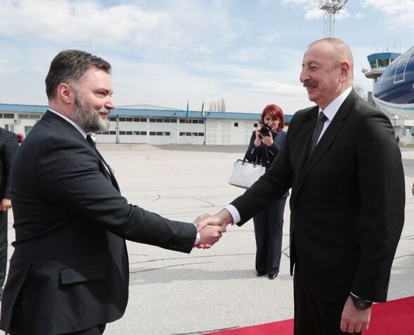 Prezident İlham Əliyev Bosniya və Herseqovinaya rəsmi səfərə gedib - FOTO