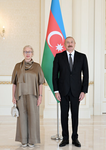 İlham Əliyev Estoniyanın ölkəmizdəki ilk səfirini qəbul etdi - Fotolar - Yenilənib
