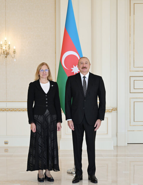 İlham Əliyev Estoniyanın ölkəmizdəki ilk səfirini qəbul etdi - Fotolar - Yenilənib