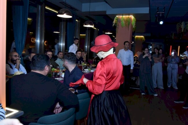 Bakıda yeni açılan möhtəşəm restoran - DOLUNAY sizin yolunuzu gözləyir! - FOTO/VIDEO