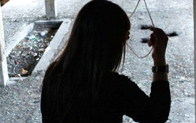 Qızının boşanmasını dərd edən qadın intihar etdi