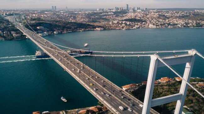 İstanbul körpüsündə dəhşətli hadisə - İki sevgili öldü - FOTO