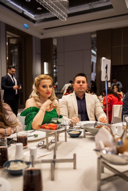 Məşhurların iştirakı ilə ilin ilk "Azerbaijan Best Awards" mükafatlandırma layihəsi baş tutdu - FOTO