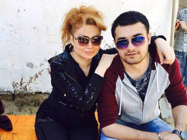 Könül Kərimova oğlu və qızı ilə - FOTO