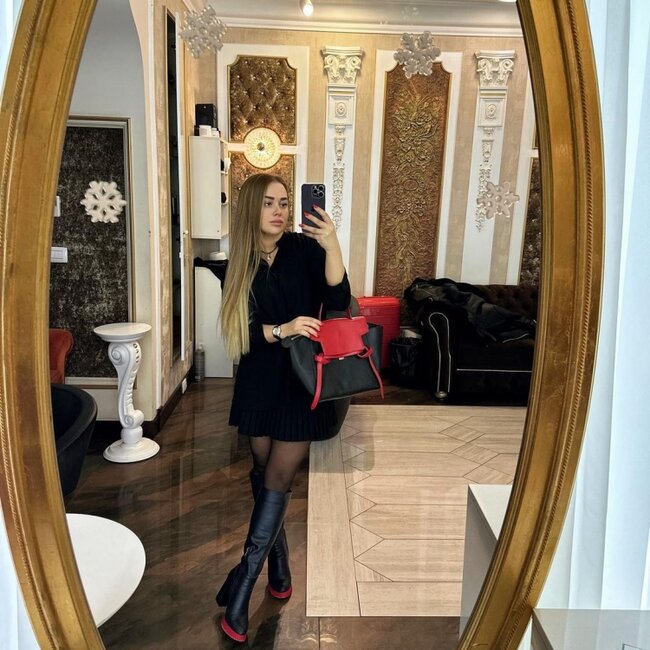 Xatirənin fotoları izləyicilərini təəccübləndirdi