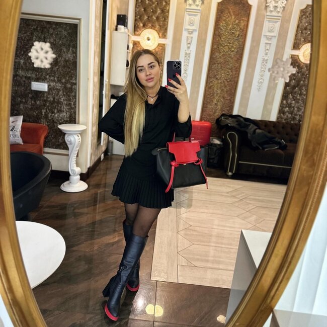 Xatirənin fotoları izləyicilərini təəccübləndirdi