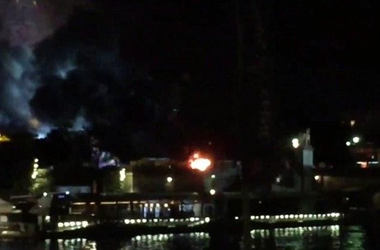 Fransada ikinci şok! Eyfel qülləsi yandı — FOTOLAR + VİDEO