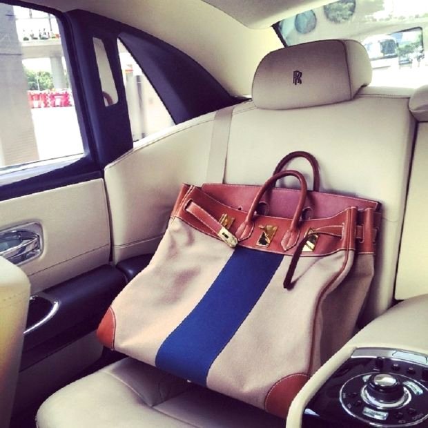 Varlı qızlarının dəbdəbəli həyatı - FOTOLARDA