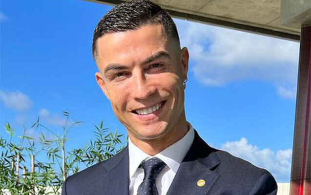 Ronaldonun reklam etdiyi 250 min manatlıq qol saatları - FOTOLAR
