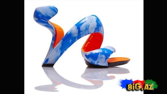 Qeyr-adi ayaqqabılar - FOTO