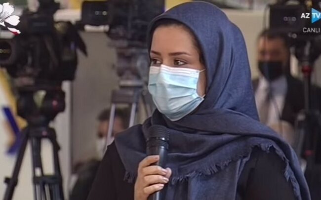 Prezidentin mətbuat konfransında iranlı jurnalist özünü pis vəziyyətə salıb