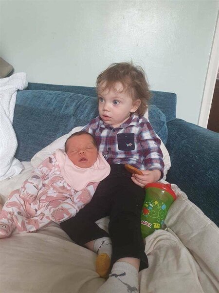 Hamilə olduğunu dünyaya uşaq gətirəndə bildi