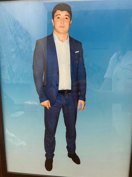 "Maşın bazarı"ndakı partlayışda həyatını itirən polis görün kimin oğlu imiş - FOTO