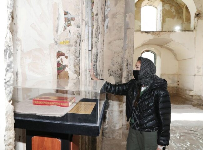 Prezidentlə xanımı Ağdam Cümə məscidində - FOTOLAR