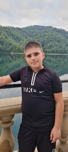 Maşınla azyaşlını vuran sürücü ona 2 manat verərək qaçdı - VİDEO