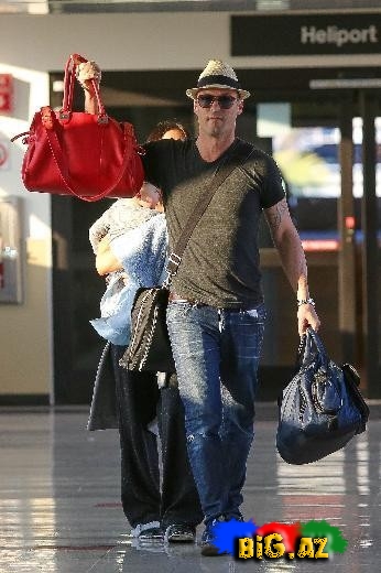 Meqan Foks həyat yoldaşı və mavi gözlü oğlu - FOTO