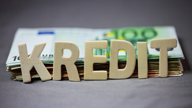 ABŞ və Avropada Kredit 3-4%, Azərbaycanda isə 14% - Fərqin Səbəbi Nədir? - İQTİSADÇIDAN AÇIQLAMA
