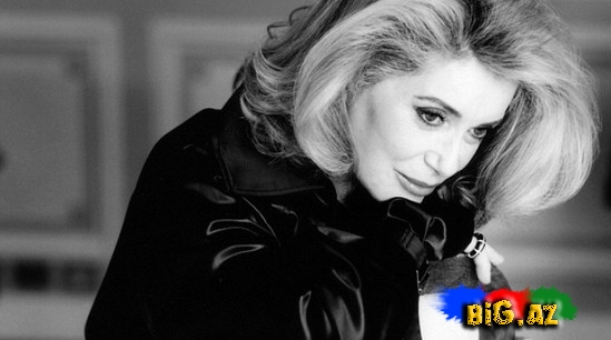 Katrin Denev gözəlliyinin sirrini açdı - FOTO