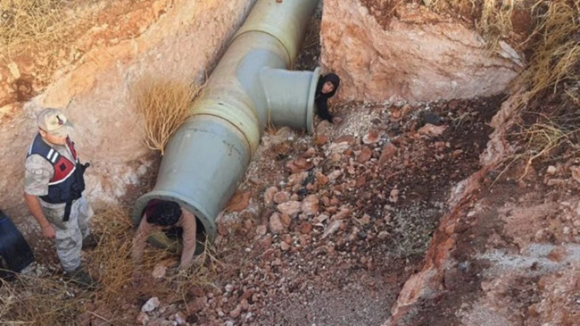 Maraqlı anlar! Gizləndikləri boru təxmin etmədikləri yerə gedib çıxdı