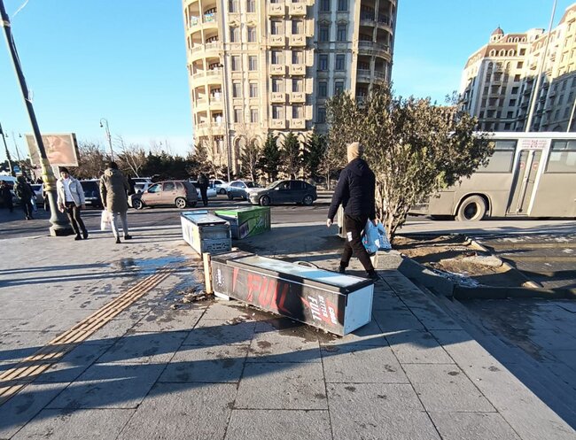 Bakıda köşklər yığışdırılır? - FOTO