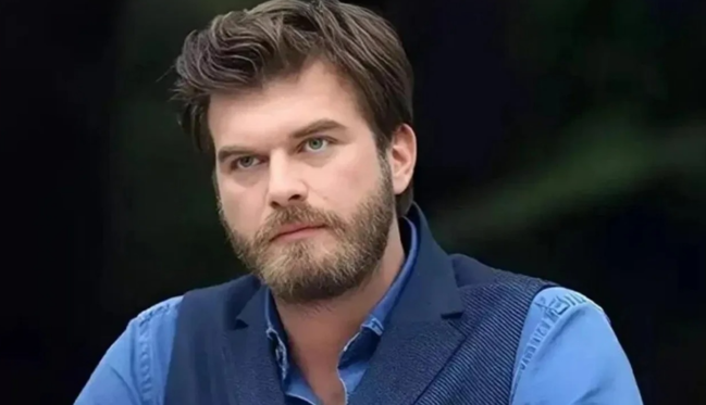 "Televiziyaya qayıtmayacam" - Kıvanç Tatlıtuğ
