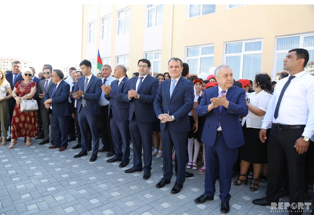 Təhsil naziri məcburi köçkün şagirdlərin "Son zəng"ində - FOTO