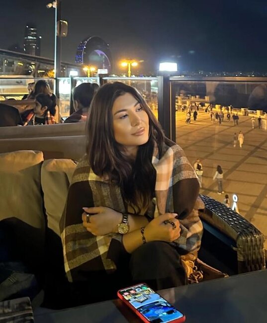 Könül Kərimovanın qızı blogerlik edir