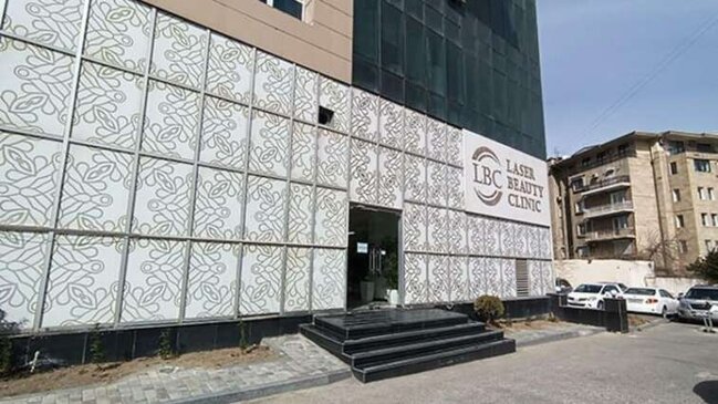 Kosmetoloq Aygün Ömərova lisenziyasız nece inyeksiya prosedurlarını həyata keçirir?