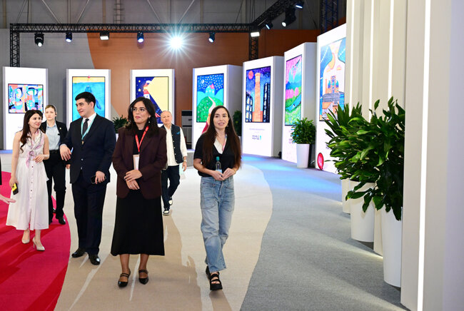 Leyla Əliyeva İmam əl-Buxarinin memorial kompleksində - Fotolar