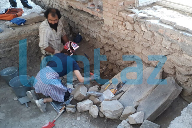 Azərbaycanda qəbri tapılan xanın skeleti çıxarıldı - FOTO