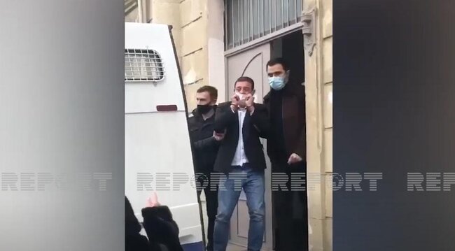 Ata Abdullayevin qolları qandallı görüntüləri YAYILDI - VİDEO