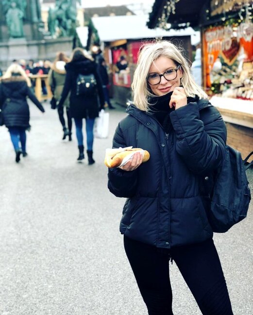 Keçmiş modelin çılpaq şəkilləri BAŞINA BƏLA OLDU - FOTOLAR