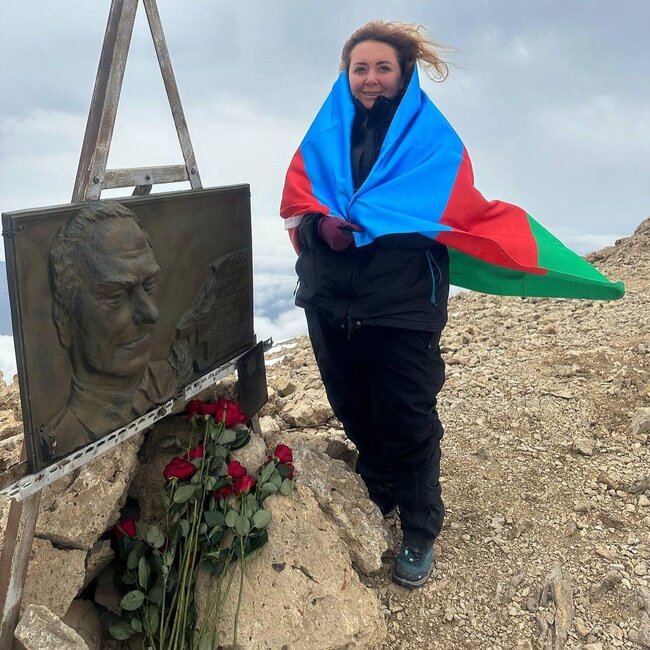 Lalə Azərtaş Heydər Əliyev zirvəsində - Fotolar