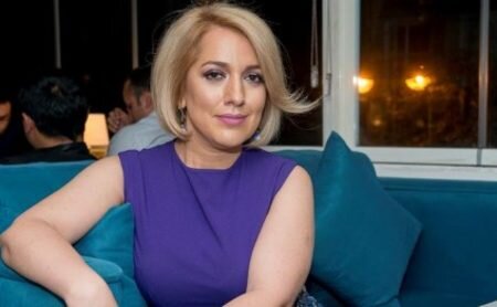 Lalə Məmmədova cəbhədə döyüşən müğənnidən yazdı