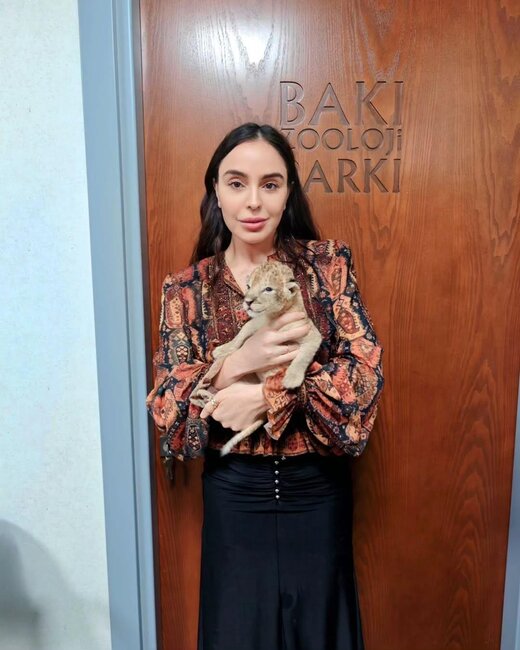 Leyla Əliyeva şir balasını belə bəslədi - Fotolar