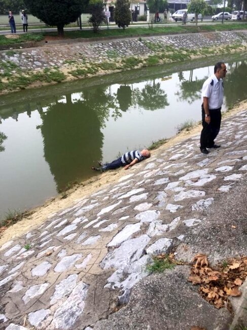 Qızına söz atan adamı kişi görün nə hala saldı - FOTOLAR