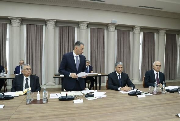 Bakıda nəqliyyat sahəsinin vəziyyətinə həsr olunan müşavirə keçirildi - FOTO
