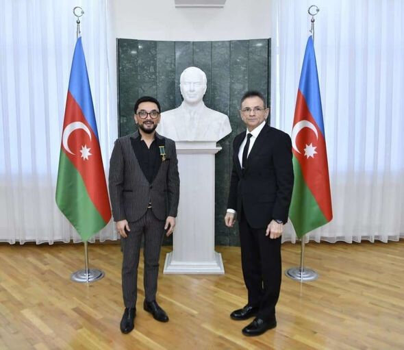 Mədət Quliyev Faiq Ağayevi təltif etdi - FOTO