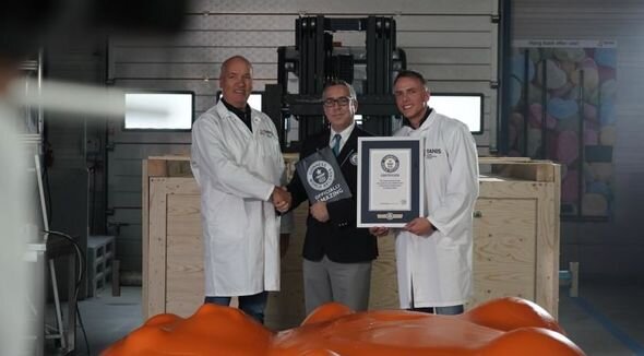 Ginnesin Rekordlar Kitabına düşən marmelad - FOTO