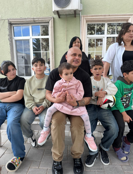 Miri Yusif doğum gününü kimsəsiz uşaqlarla keçirdi - FOTOLAR