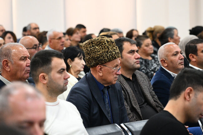 Azərbaycanca "hamınızı öldürəcəyik" deyib - Fotolar