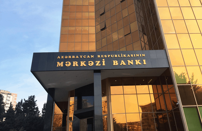 "UNİBANK", "EXPRESSBANK" VƏ DAHA 3 BANK... - Niyə onlar daim "şikayət liderləri" olur?