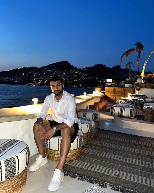 Mahir Emreli bacısı ilə Bodrumda - FOTO