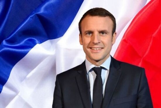 Makron Fransa bayrağını dəyişdirib