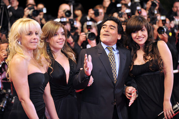 Maradonanın qızı atasının meyitinin yarılması ilə bağlı danışdı - FOTO