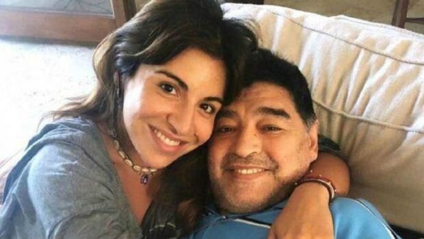 Maradonanın qızı atasının meyitinin yarılması ilə bağlı danışdı - FOTO