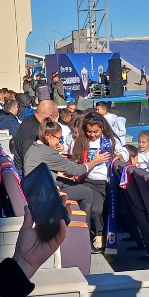 Şəhidimizin övladı Xankəndidə: Mehriban Əliyeva ilə foto çəkdirdi