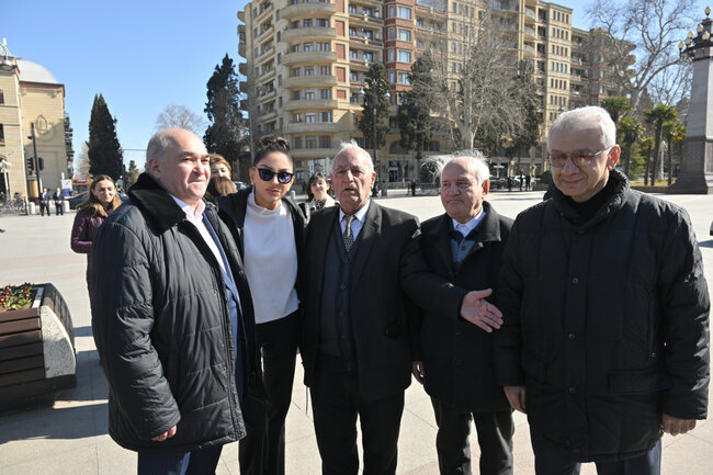 Mehriban Əliyeva qızları ilə Gəncədə - Fotolar