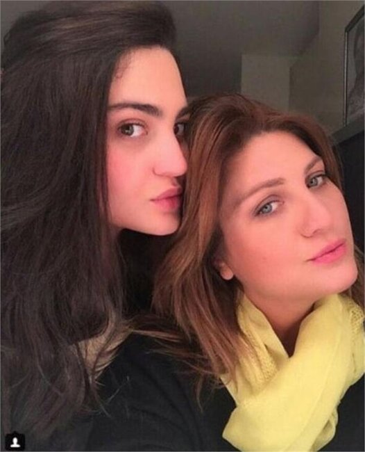 49 yaşlı Sibel Can "hamam" fotolarıyla "İnstagram"ı PARTLATDI - FOTOLAR