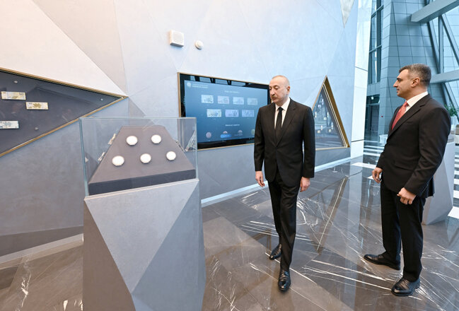Prezident Mərkəzi Bankın yeni binasının açılışında - Fotolar
